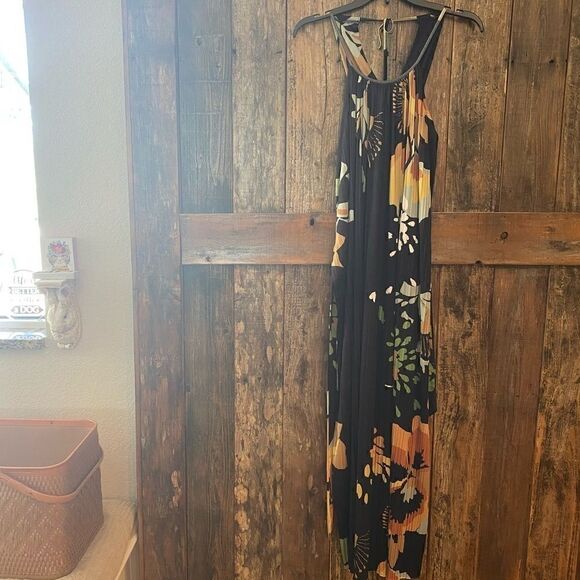 Suzanne Betro S Gray Floral Sexy Halter Accordion Flowy Flouncy Maxi Dress - Picture 8 of 14